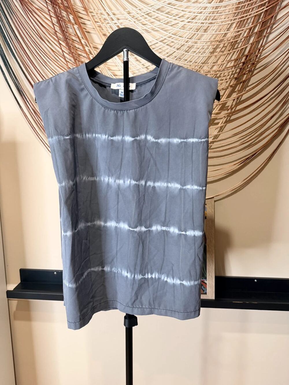 She and Skye padded shoulder sleeveless top M 3293